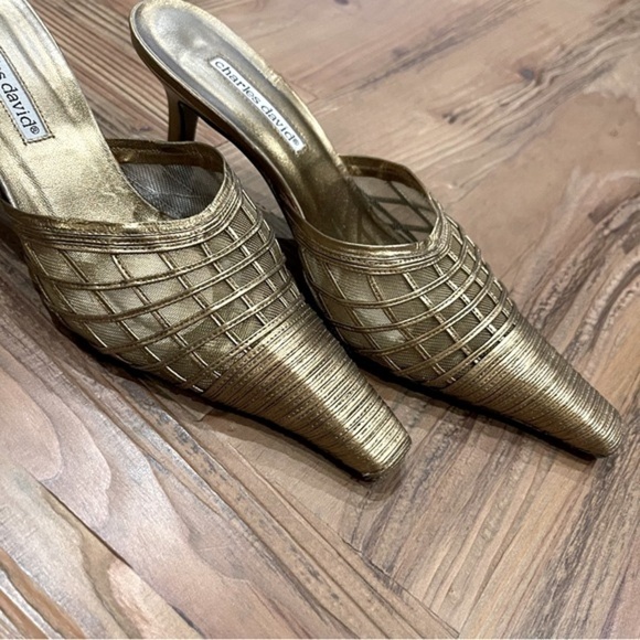 Women's gold bronze kitten heels metal metallic leather open back size 8 slides - Picture 1 of 15
